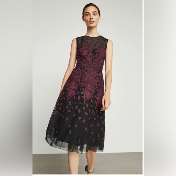 BCBG MAXAZRIA Floral Embroidered Evening Dress 0 Bordeaux Red Black Tulle $398 - Picture 1 of 9